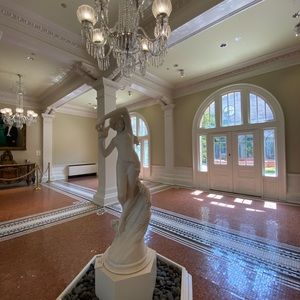 Meet your Posher, Natalie